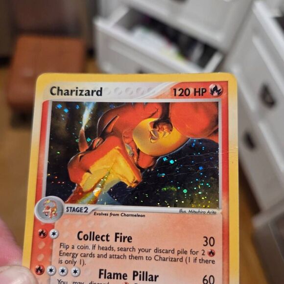 Charizard 100/97 Holo Rare – Skyridge 2003 – EX E-Series Pokémon Card(Creasing) - Picture 3 of 8
